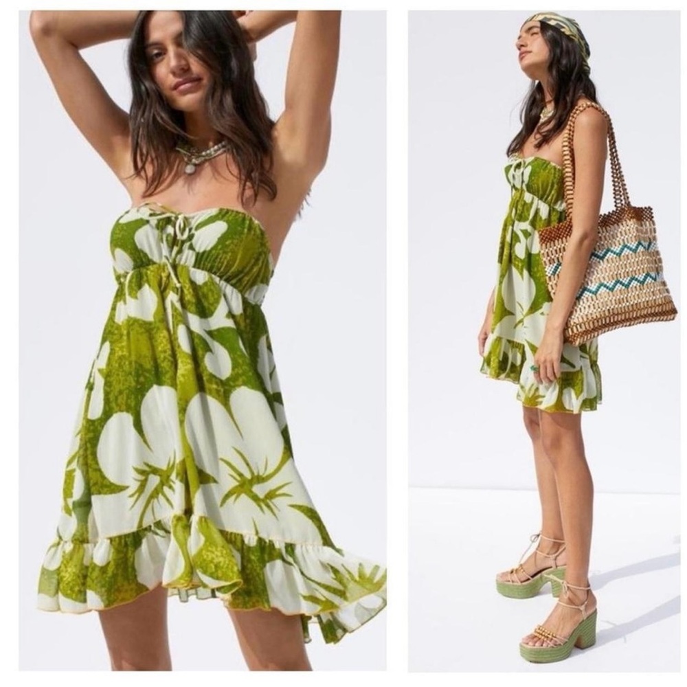 Urban Outfitters Davina Bandeau Babydoll Mini Dress Size Small
